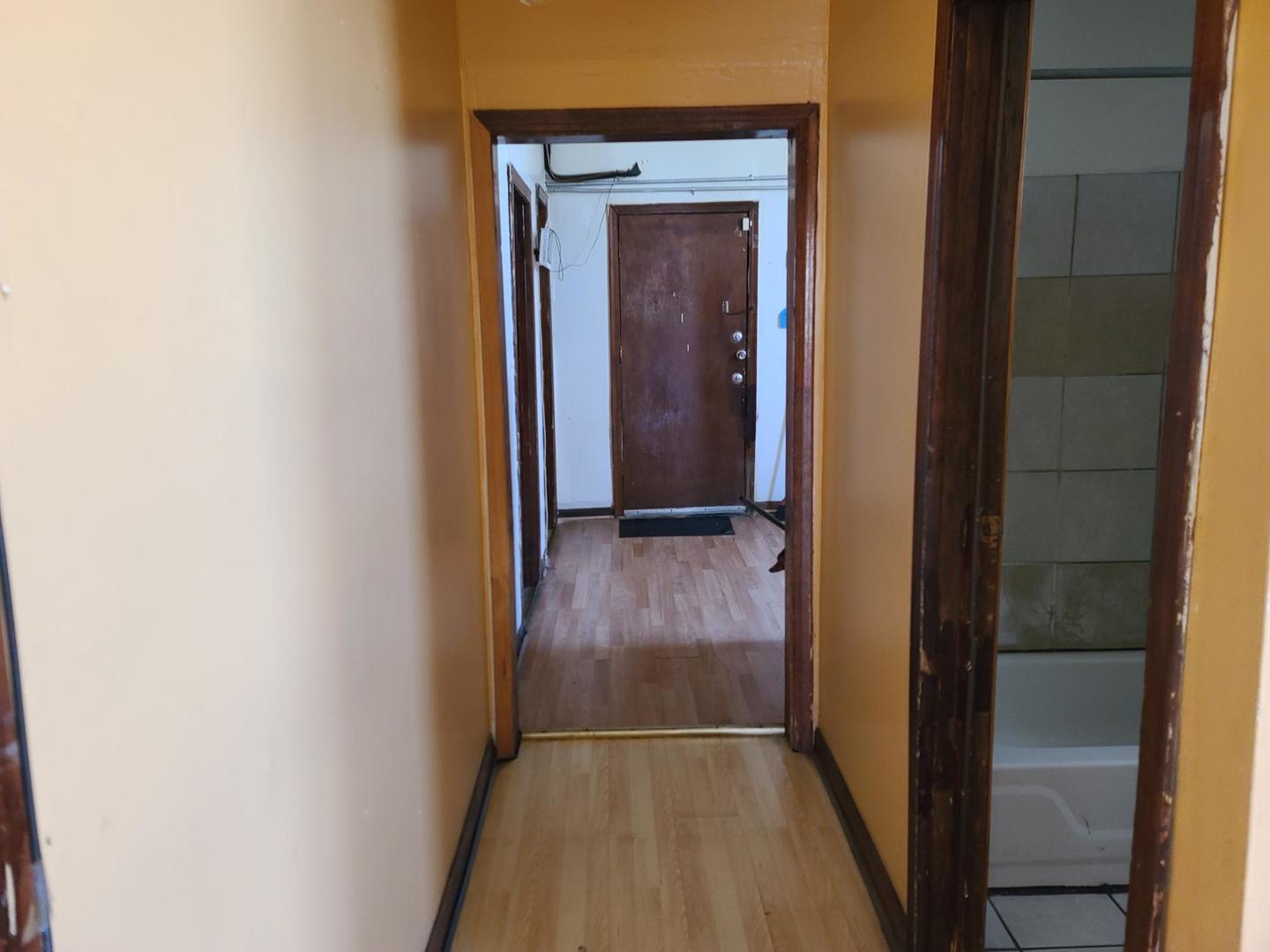 935 East 75th Street Chicago IL 60619