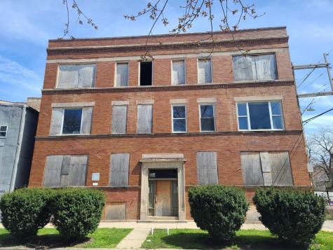 935 East 75th Street Chicago IL 60619