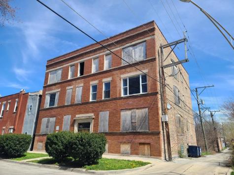 935 East 75th Street Chicago IL 60619