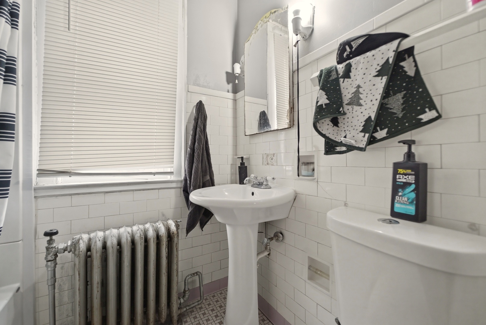 8659 South Kingston Avenue Chicago IL 60617