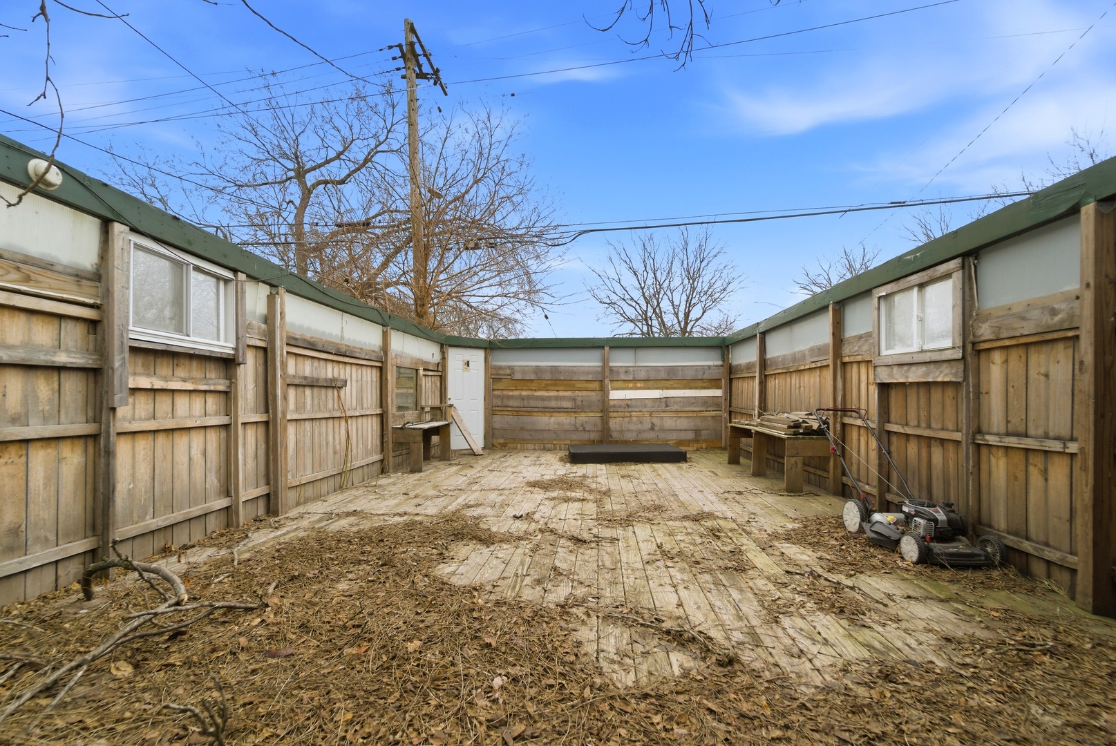 8659 South Kingston Avenue Chicago IL 60617