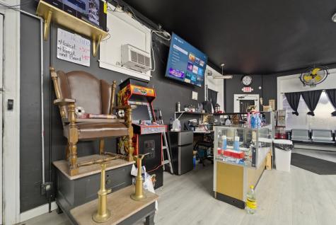 8659 South Kingston Avenue Chicago IL 60617