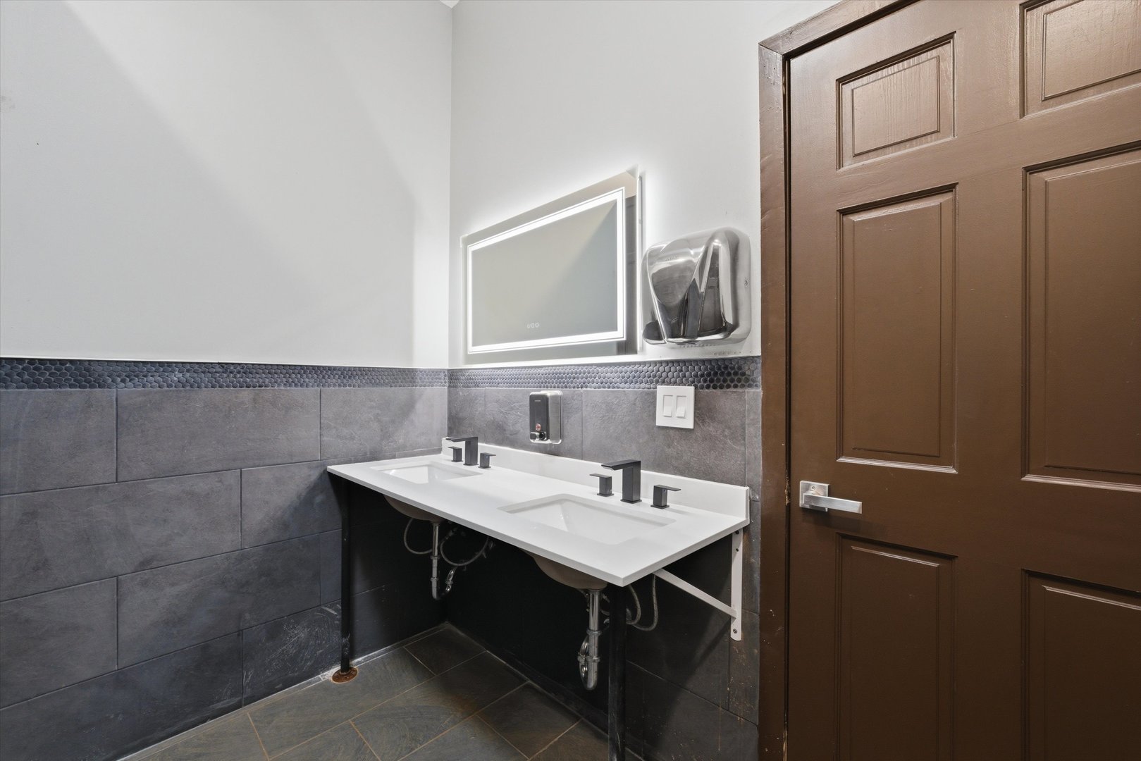 2548 West 59th Street Chicago IL 60629