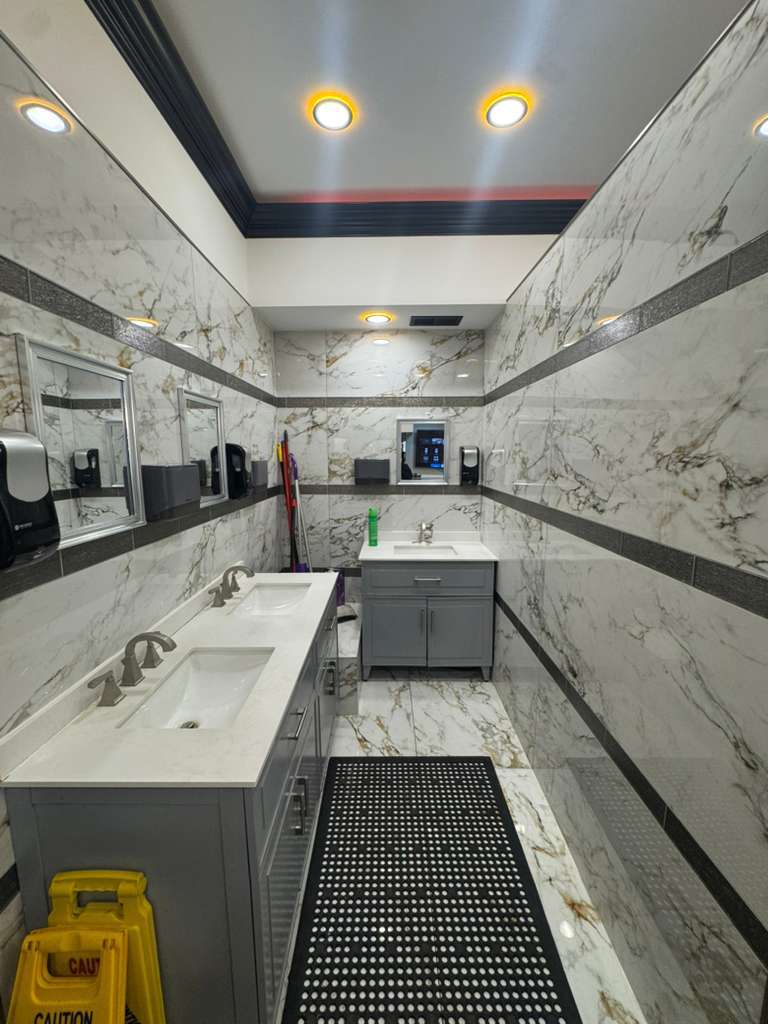 2309 West Devon Avenue Chicago IL 60659