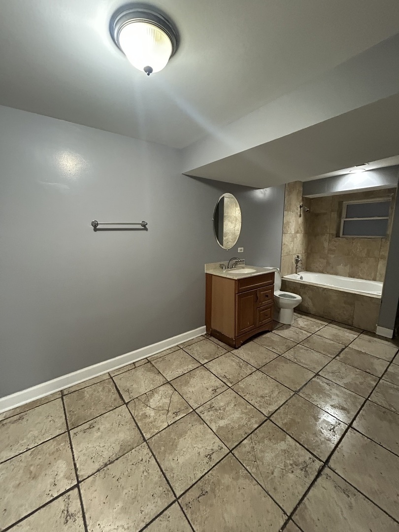 8226 South Drexel Avenue Chicago IL 60619