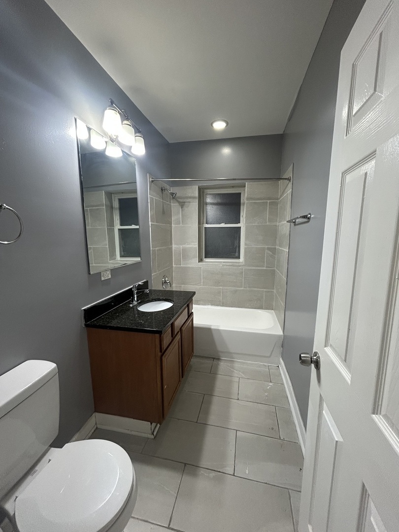 8226 South Drexel Avenue Chicago IL 60619