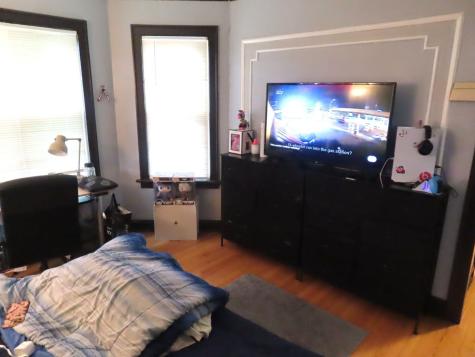 7918 South Calumet Avenue Chicago IL 60619