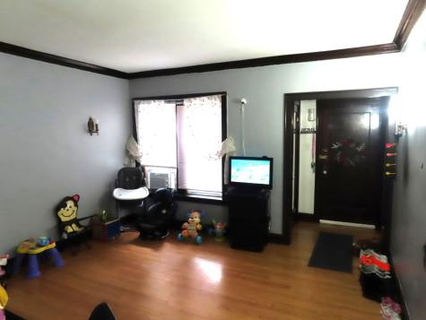 7918 South Calumet Avenue Chicago IL 60619