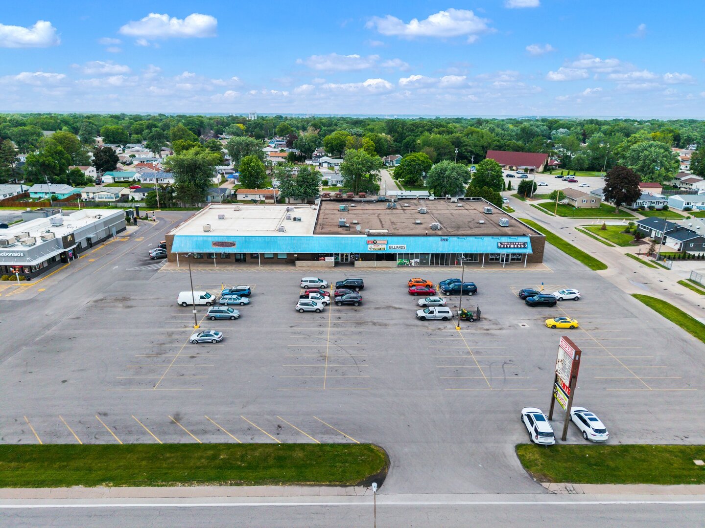 841 Avenue Of The Cities East Moline IL 61244