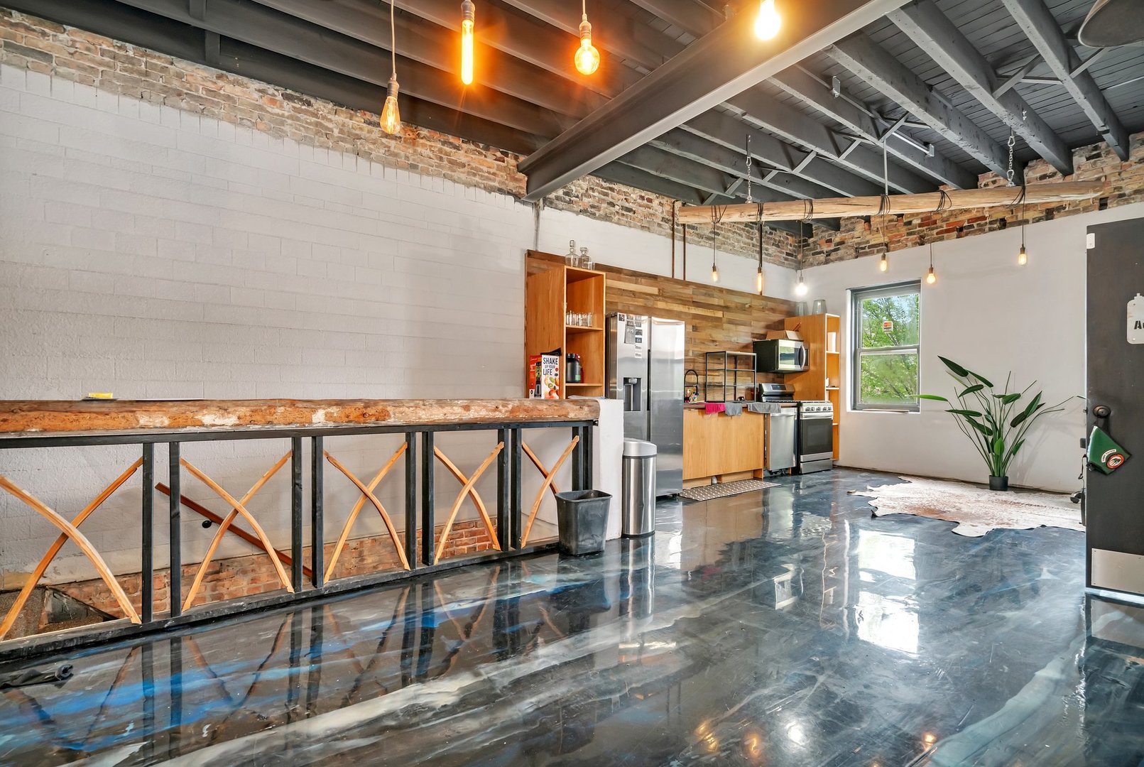 3705 West Grand Avenue Chicago IL 60651