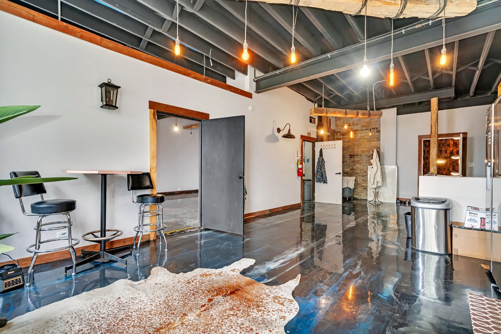 3705 West Grand Avenue Chicago IL 60651