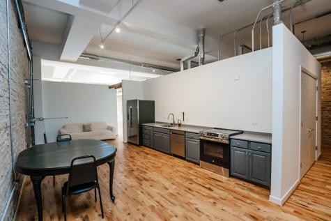 2712 West North Avenue Chicago IL 60647