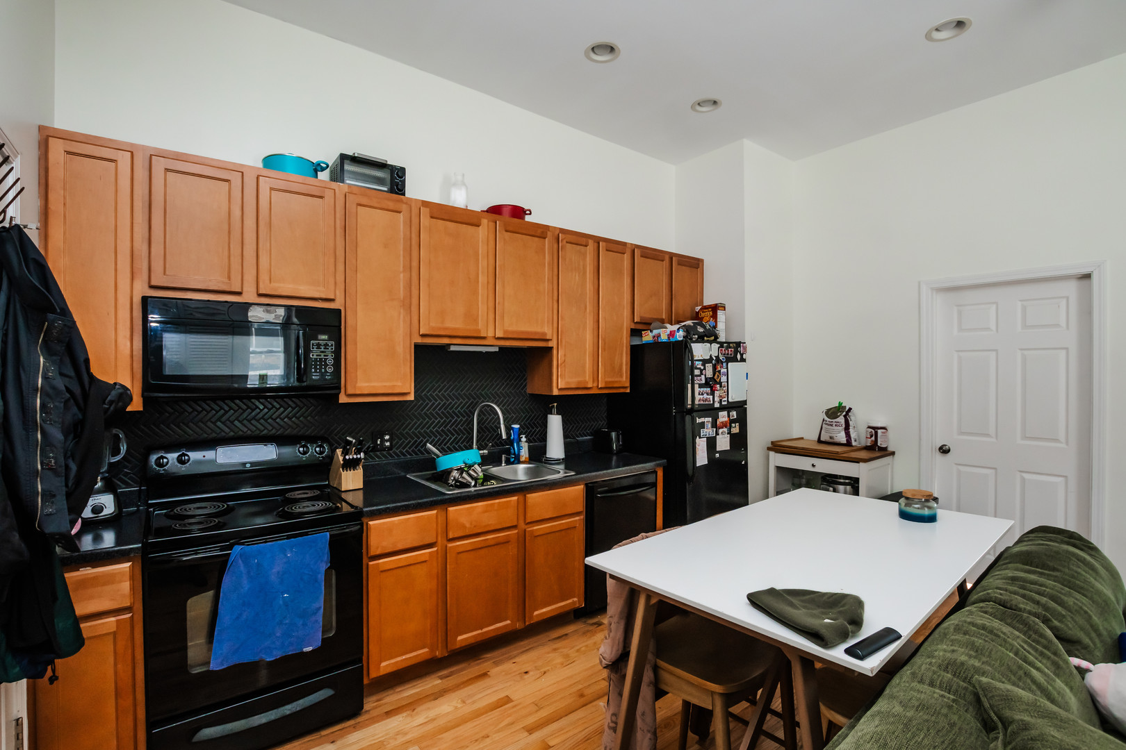 2712 West North Avenue Chicago IL 60647
