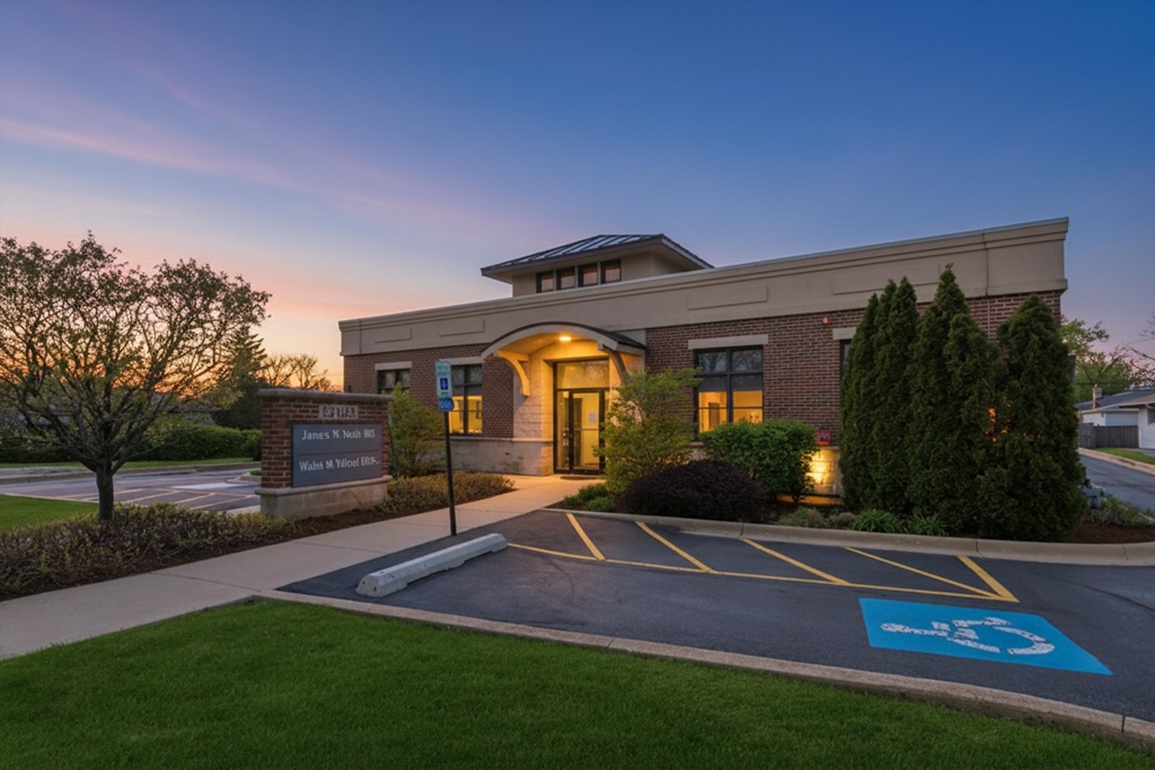 828 North Cass Avenue Westmont IL 60559