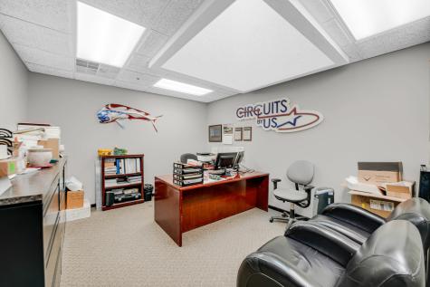 1175 Jansen Farm Court Elgin IL 60123