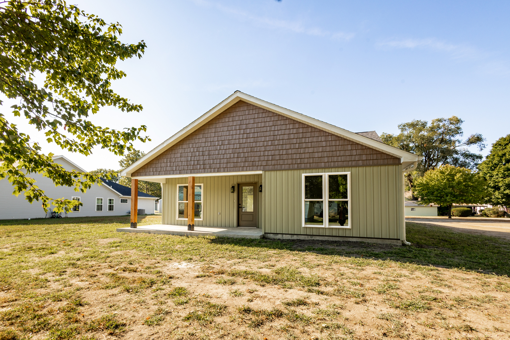 104 E North 2nd Street Findlay IL 62534