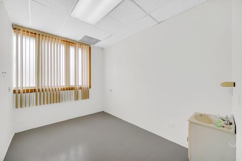 2201 West Roosevelt Road Broadview IL 60155
