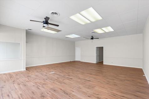 143 North Market Street Paxton IL 60957