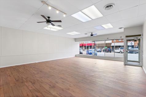 143 North Market Street Paxton IL 60957
