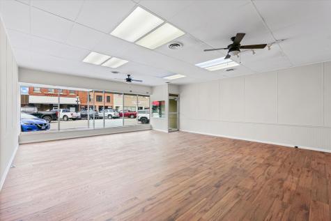 143 North Market Street Paxton IL 60957