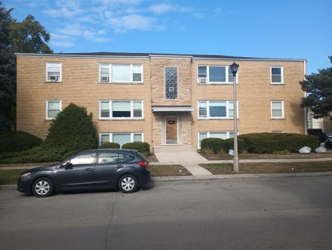 4950 Greenwood Street Skokie IL 60077