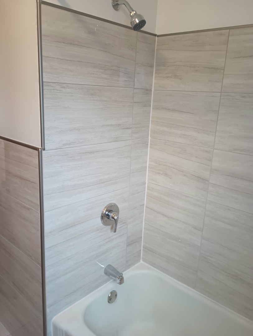 4950 Greenwood Street Skokie IL 60077