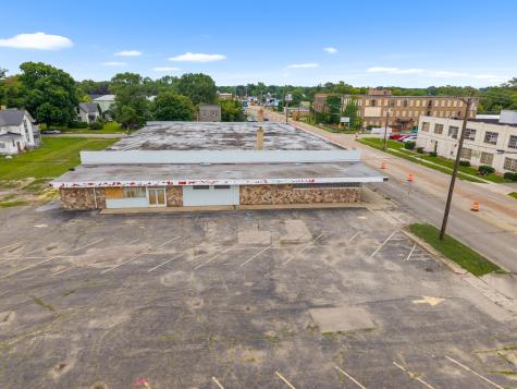 2111 11TH Street Rockford IL 61104