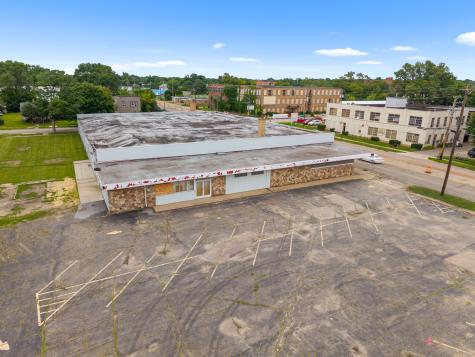 2111 11TH Street Rockford IL 61104