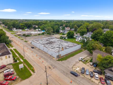2111 11TH Street Rockford IL 61104