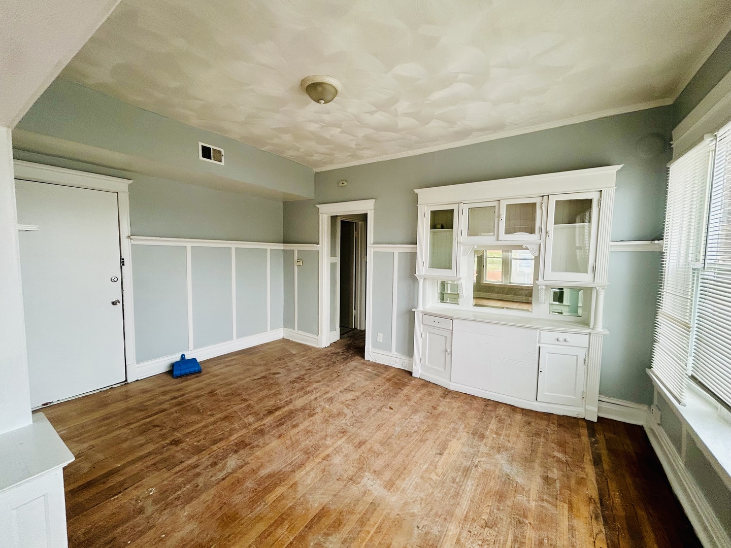 7459 South Champlain Avenue Chicago IL 60619