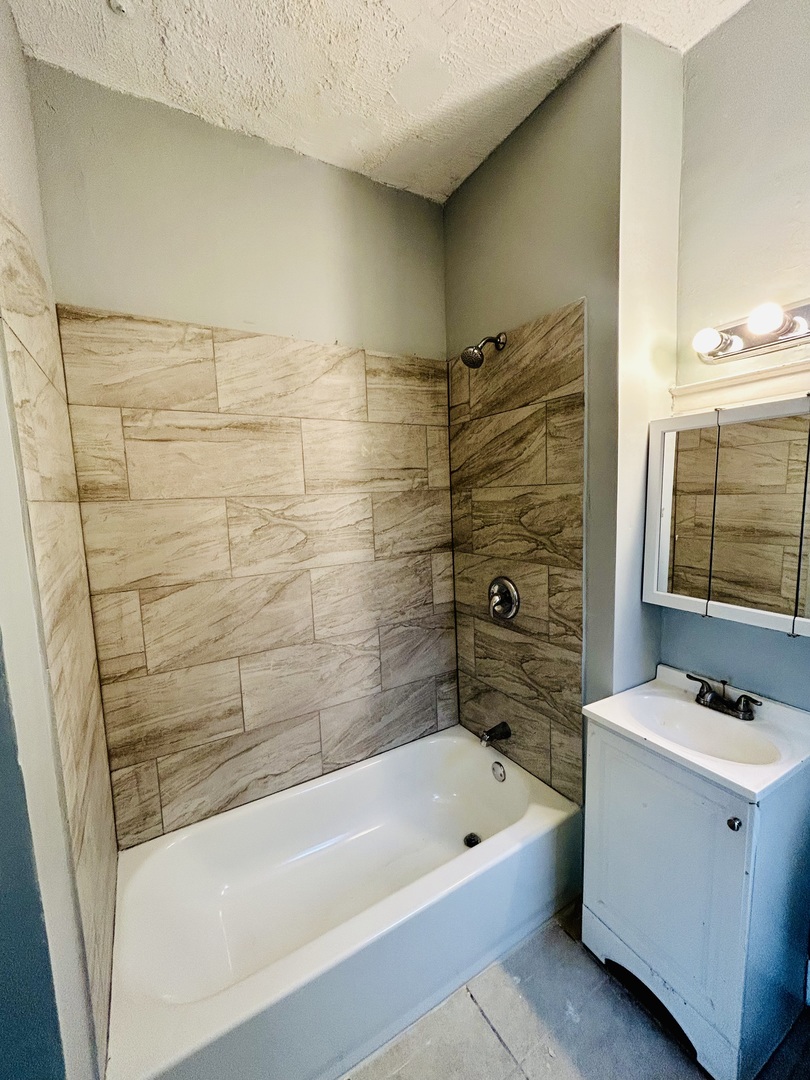 7459 South Champlain Avenue Chicago IL 60619