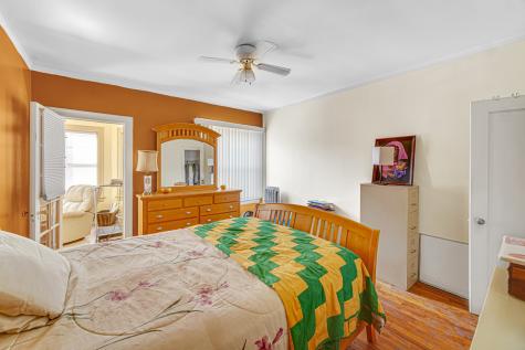 1758 East 72nd Street Chicago IL 60649