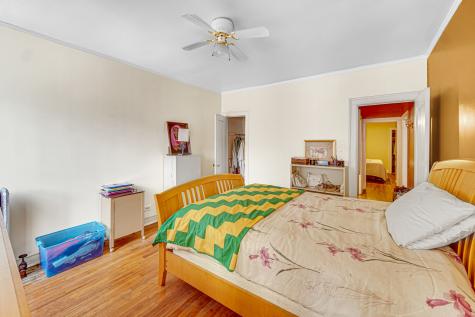 1758 East 72nd Street Chicago IL 60649