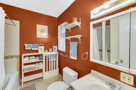 1758 East 72nd Street Chicago IL 60649