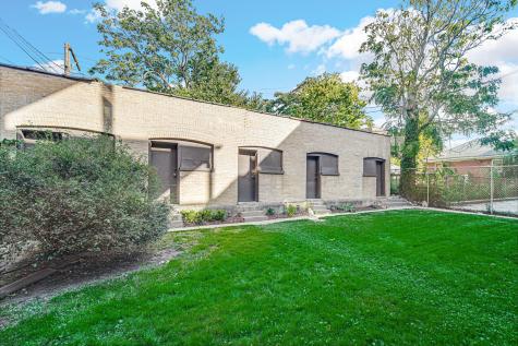 1758 East 72nd Street Chicago IL 60649