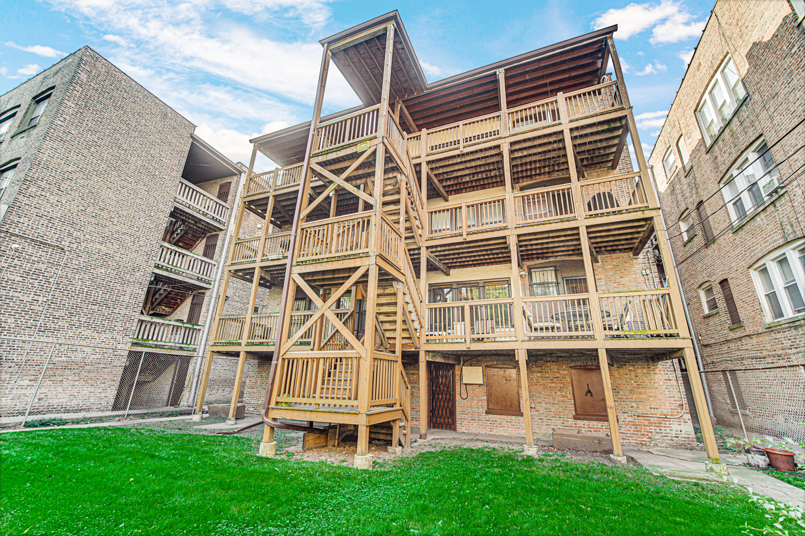 1758 East 72nd Street Chicago IL 60649