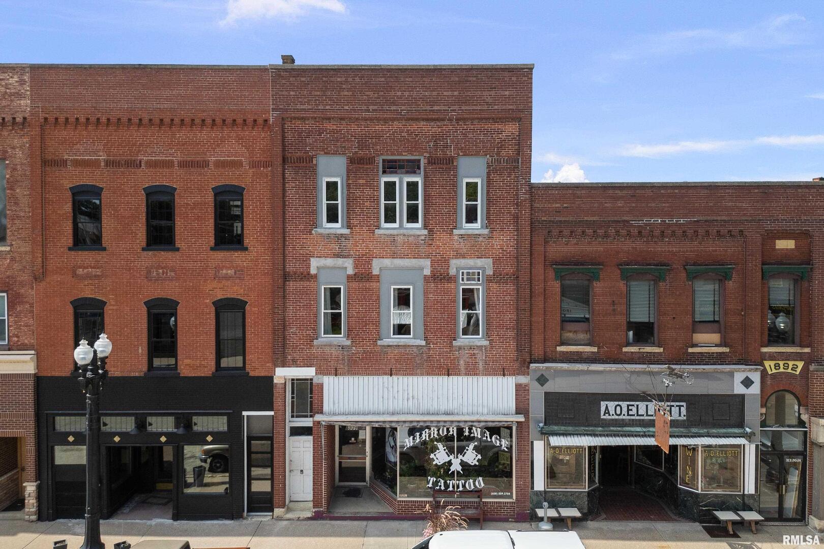309 Main Street Savanna IL 61074