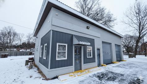 2315 South Main Street Rockford IL 61102