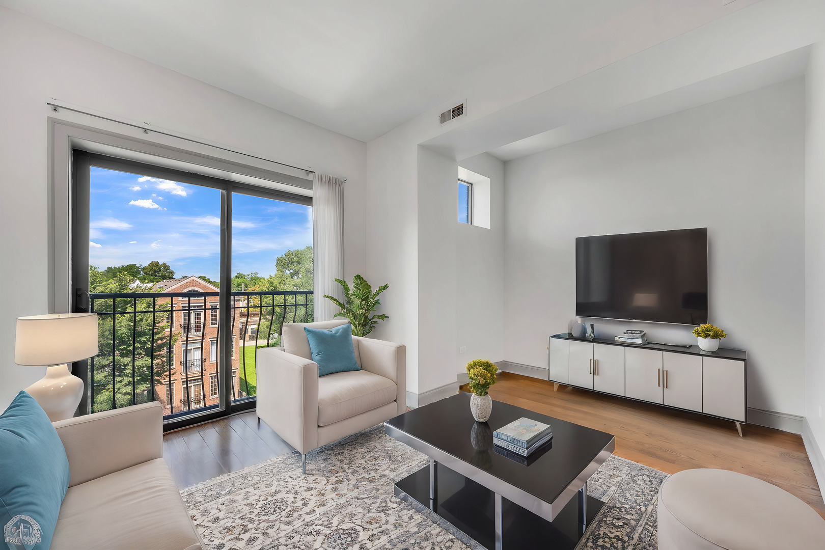 4235 South Calumet Avenue Chicago IL 60653
