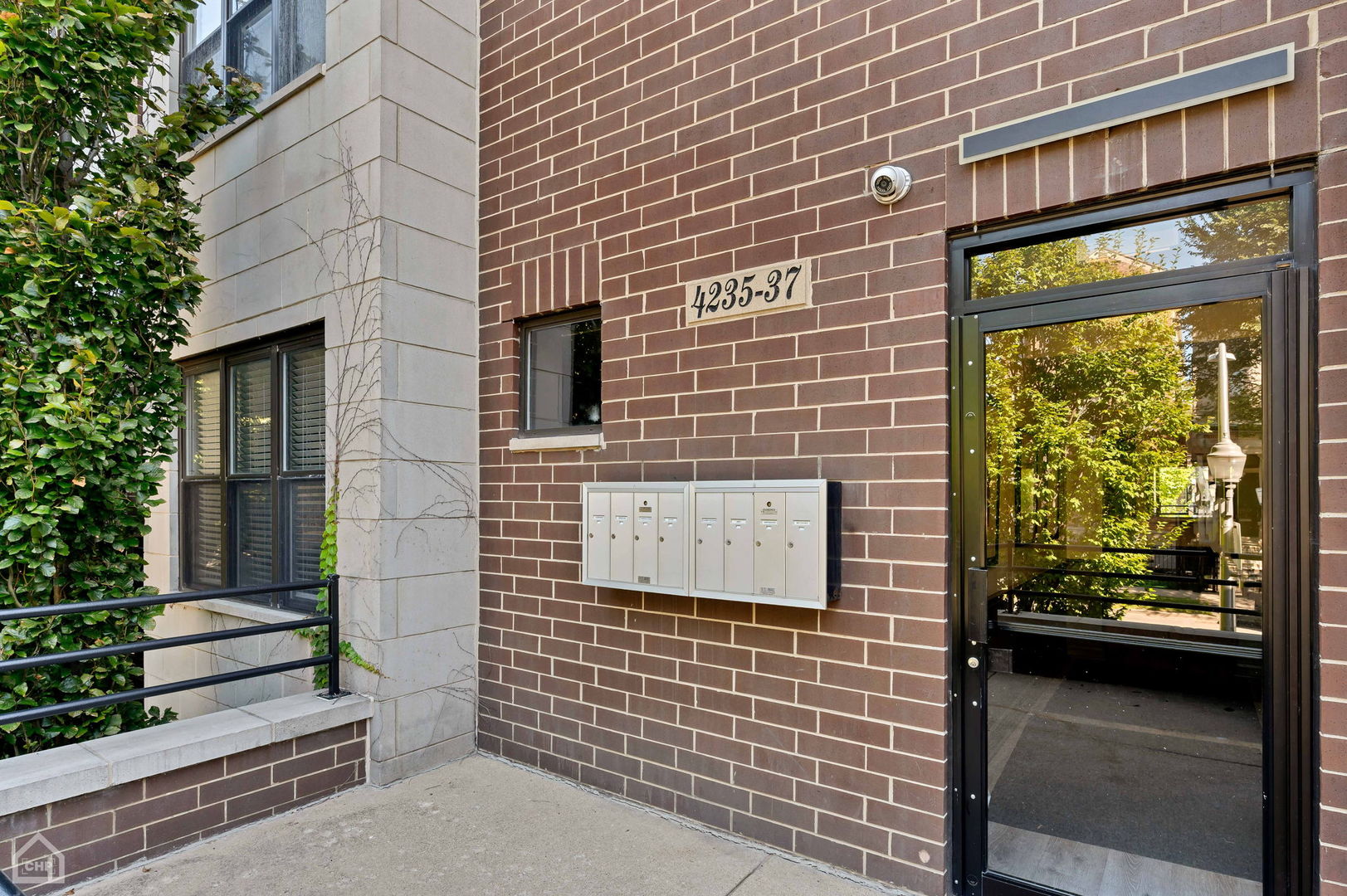 4235 South Calumet Avenue Chicago IL 60653