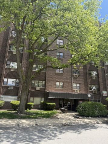 4600 North Cumberland Avenue Chicago IL 60656