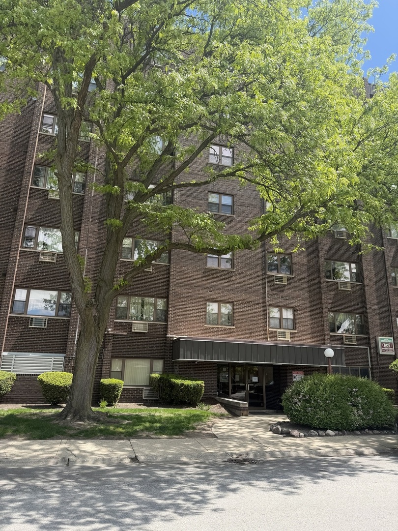 4600 North Cumberland Avenue Chicago IL 60656
