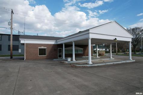 300 West Church Street Salem IL 62881