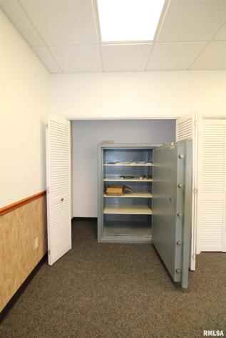 300 West Church Street Salem IL 62881