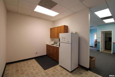 300 West Church Street Salem IL 62881