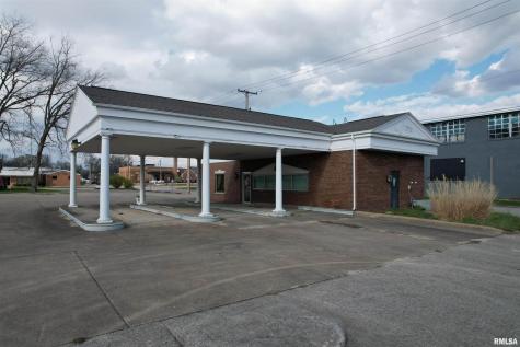 300 West Church Street Salem IL 62881