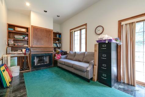 1017/1019 West Park Avenue Libertyville IL 60048