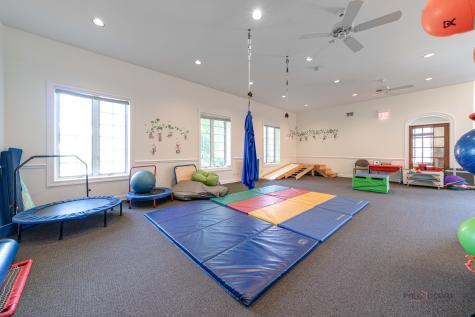 1017/1019 West Park Avenue Libertyville IL 60048