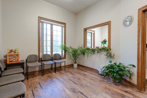 1017/1019 West Park Avenue Libertyville IL 60048
