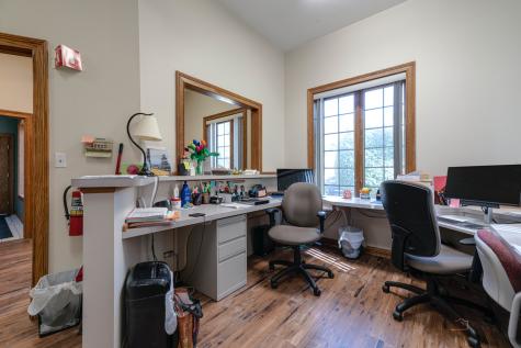 1017/1019 West Park Avenue Libertyville IL 60048